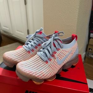 NIKE AIR VAPORMAX FLYINIT 3